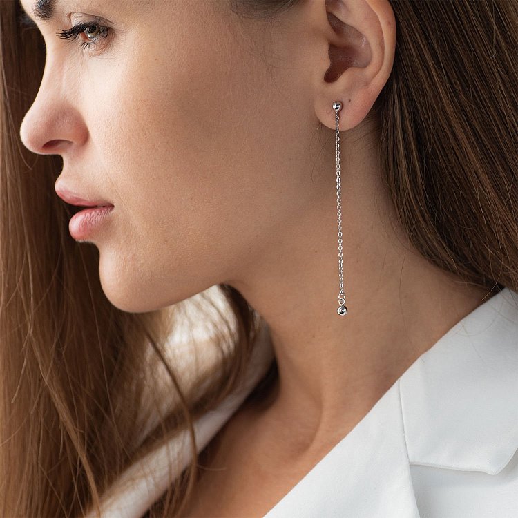 Серебряные серьги-пусеты "Шарик на цепочке" 122835 от ювелирного магазина Оникс - 2