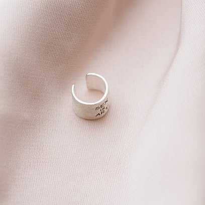 Серебряная серьга-каффа "Sex is art" (матовая) 122703s №4