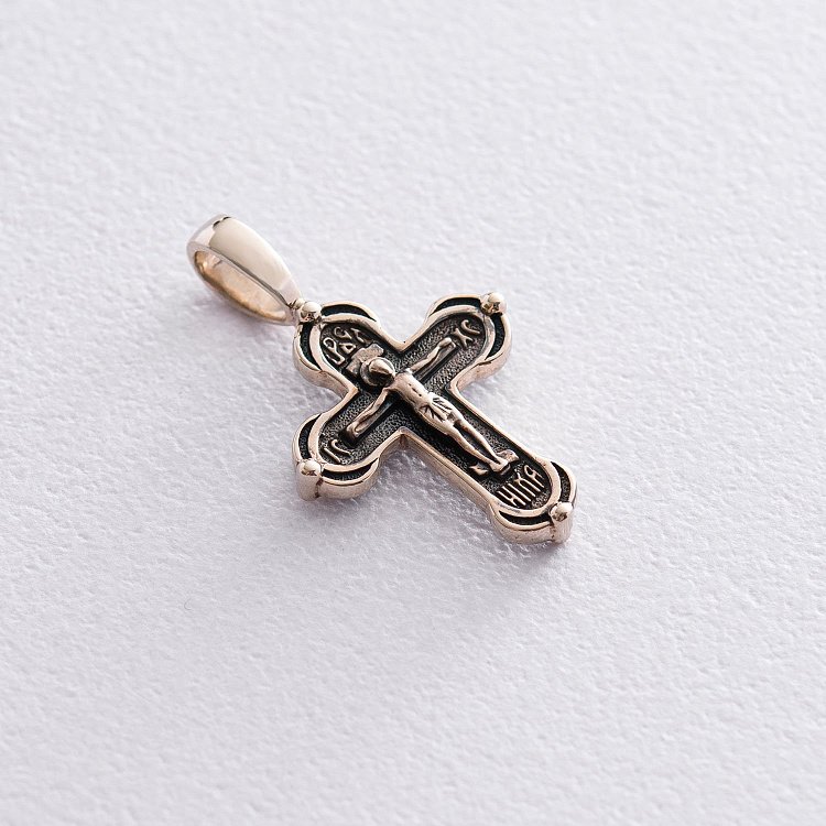 Золотий хрестик з чорнінням п03207 від ювелірного магазину Онікс