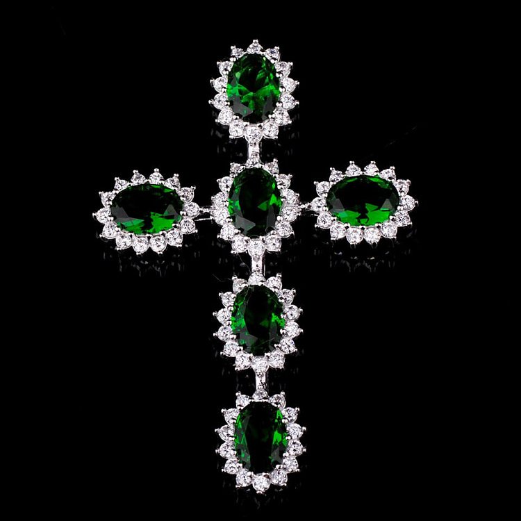 Серебряный крестик (фианиты) 131899 от ювелирного магазина Оникс