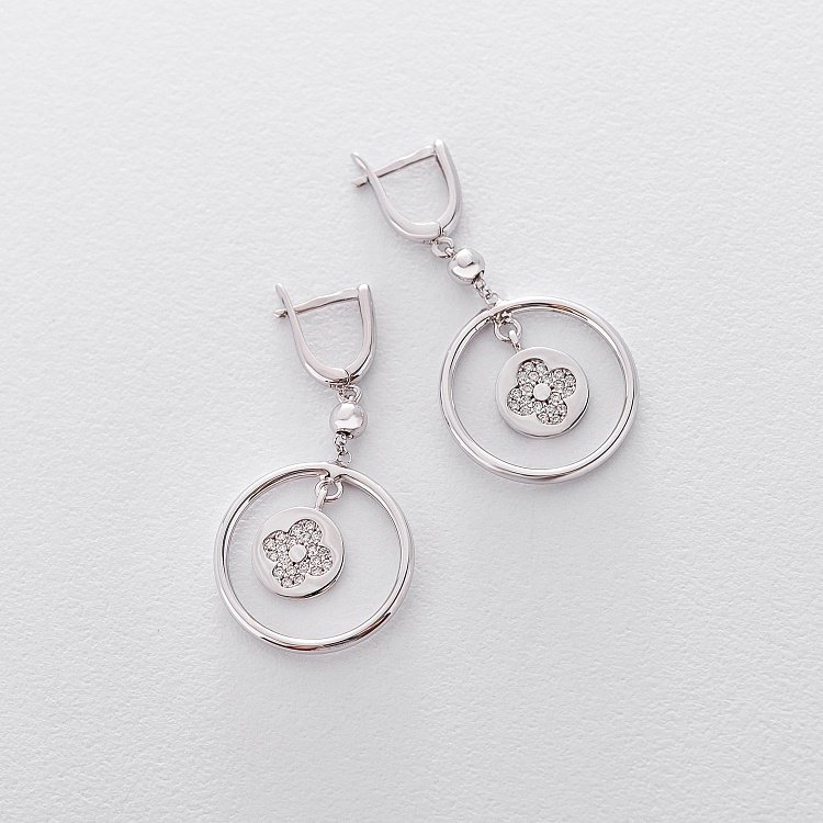 Серьги "Клевер" в белом золоте с06366 от ювелирного магазина Оникс