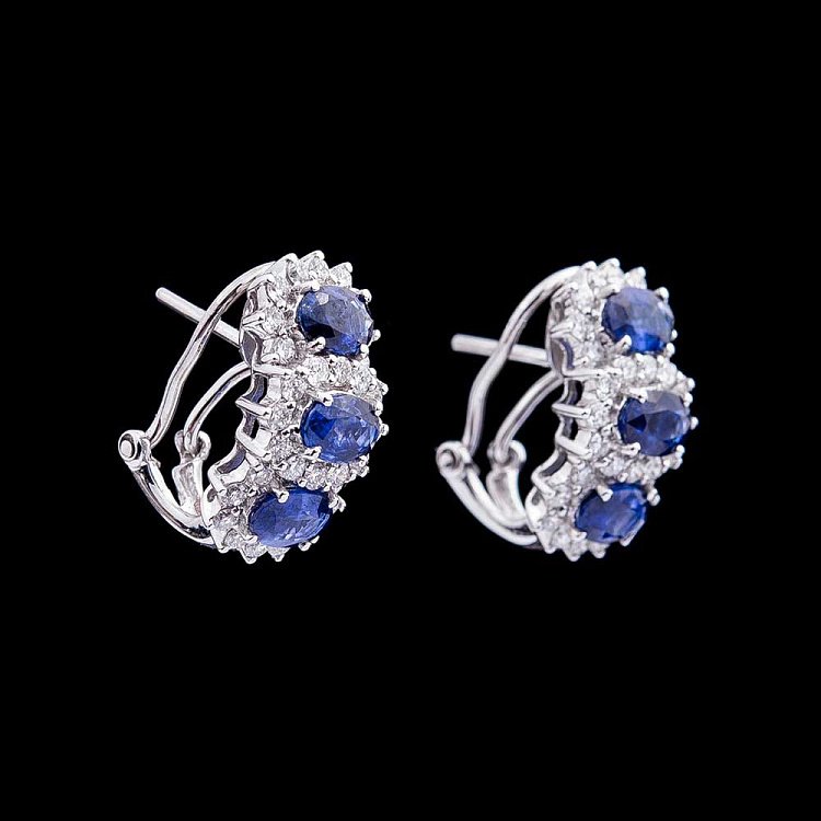 Золотые серьги с сапфирами и бриллиантами 62300gl от ювелирного магазина Оникс
