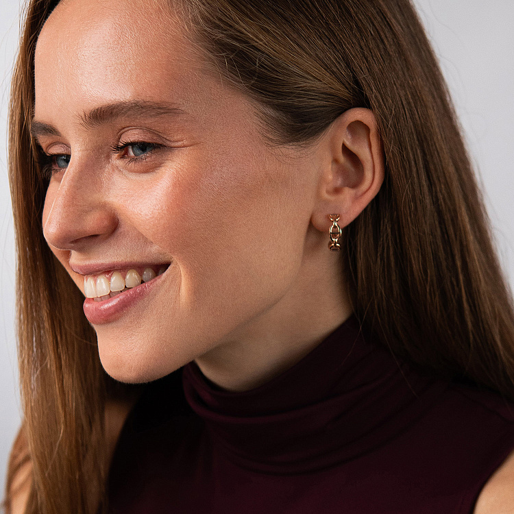 Серьги - кольца "Helen" в красном золоте с09571 от ювелирного магазина Оникс - 1