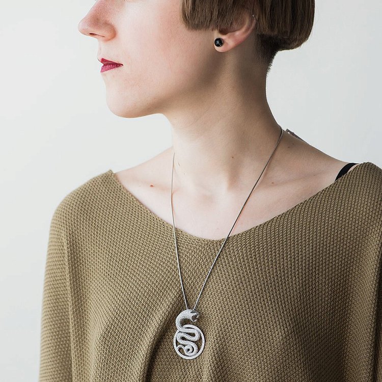 Серебряная подвеска "Кобра" 131747 от ювелирного магазина Оникс - 2