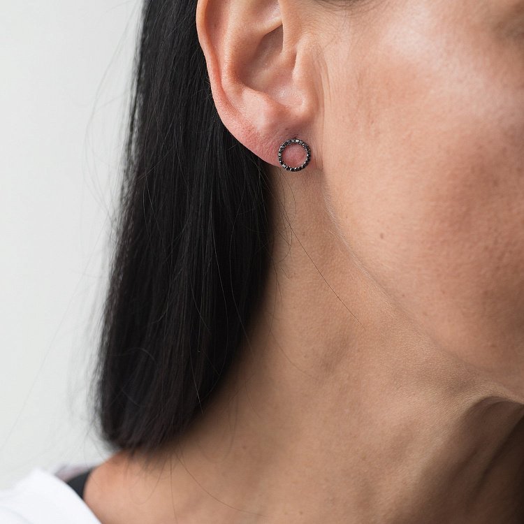 Золотые серьги-пусеты "Круги" с бриллиантами сб0286gch от ювелирного магазина Оникс - 1