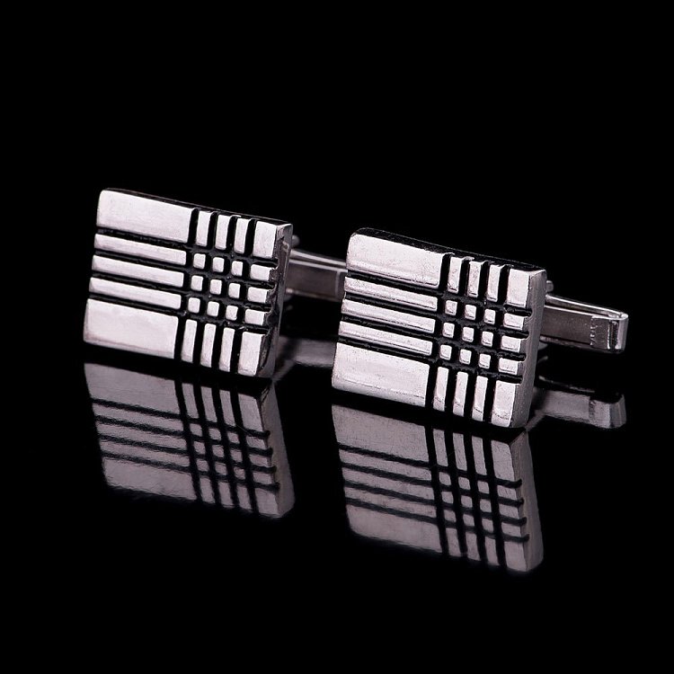 Срібні запонки 25020 від ювелірного магазину Онікс