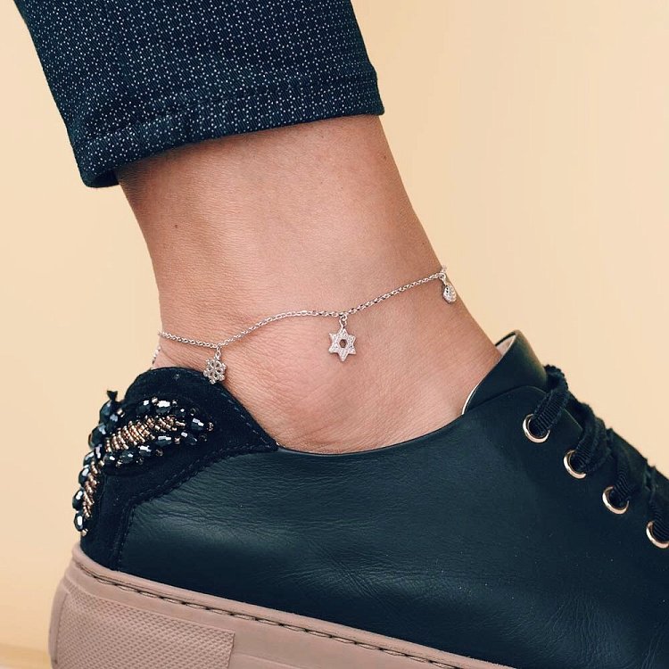 Срібний браслет на ногу з фіанітами 14959 від ювелірного магазину Онікс