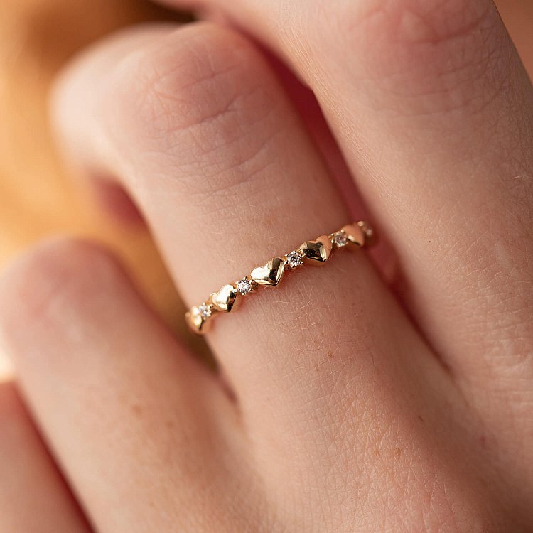 Кольцо "Сердечки" с фианитами (желтое золото) к07113 от ювелирного магазина Оникс - 1