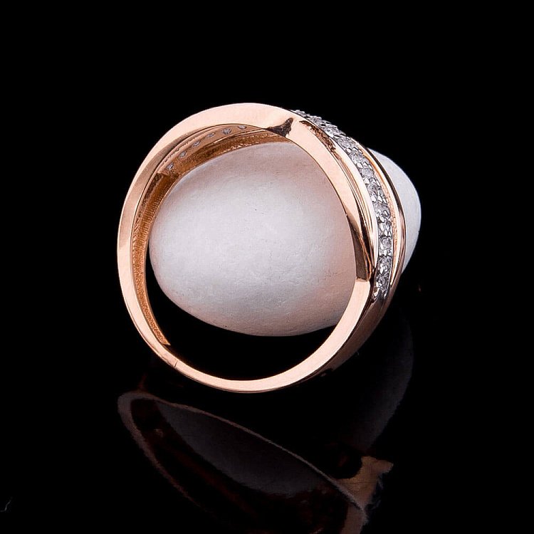 Золотое кольцо с фианитами к03956 от ювелирного магазина Оникс - 1