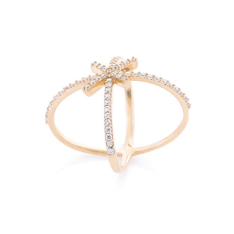 Золотое кольцо с фианитами к05110 от ювелирного магазина Оникс - 1