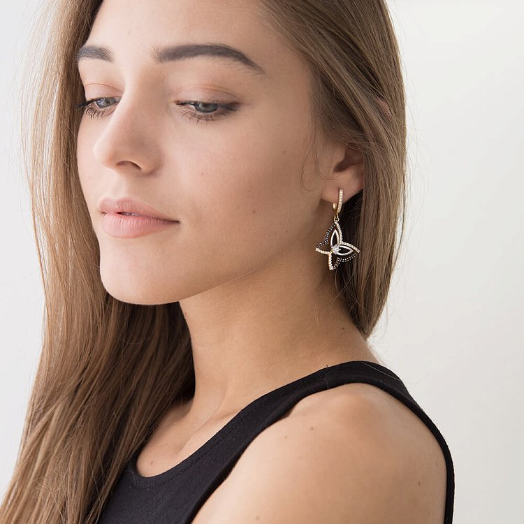 Золоті сережки "Метелики" з фіанітами с02435 від ювелірного магазину Онікс - 4