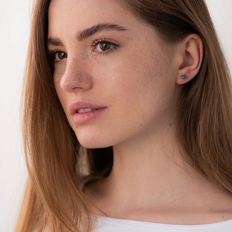 Сережки - пусети з оніксом в білому золоті с06816 від ювелірного магазину Онікс - 7