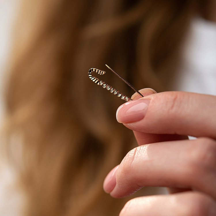 Золотая булавка "Шарики" 2.6 см зак00297 от ювелирного магазина Оникс - 1