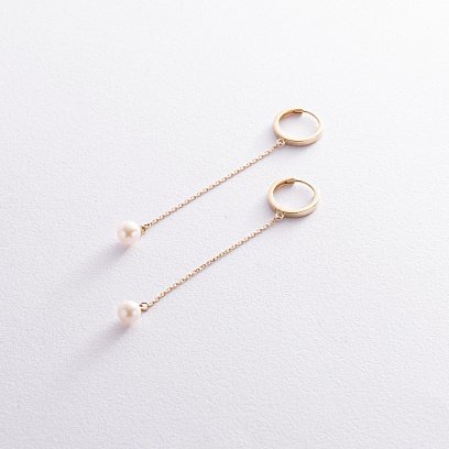 Серьги - кольца "Жемчужина на цепочке" в желтом золоте с08356