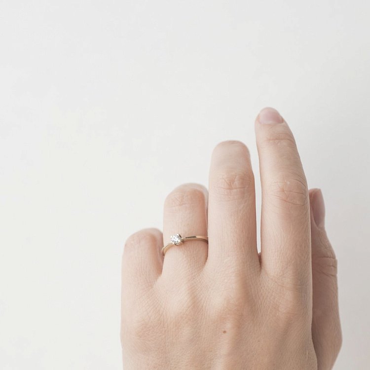 Золота заручальна каблучка (діаманти) 501714 від ювелірного магазину Онікс - 3