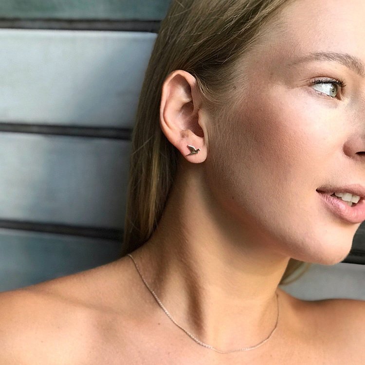 Золотые серьги-пусеты "Летающие птички" с06310 от ювелирного магазина Оникс - 6