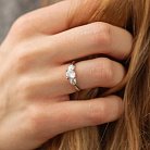 Серебряное помолвочное кольцо с фианитами 112189 от ювелирного магазина Оникс - 1