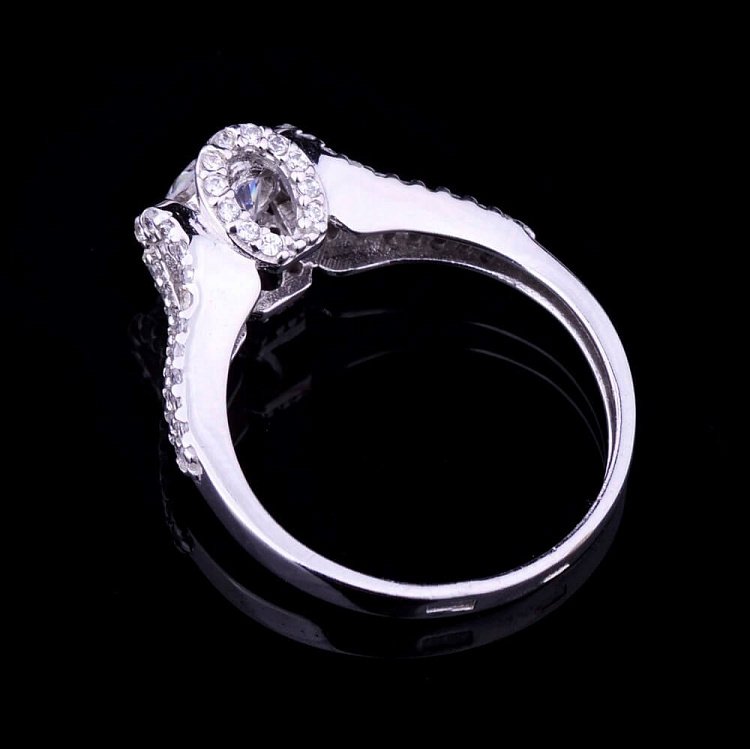 Каблучка (фіаніти) к01874 від ювелірного магазину Онікс - 1