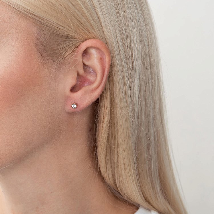 Золоті сережки - пусети з фіанітами с05845 від ювелірного магазину Онікс - 1