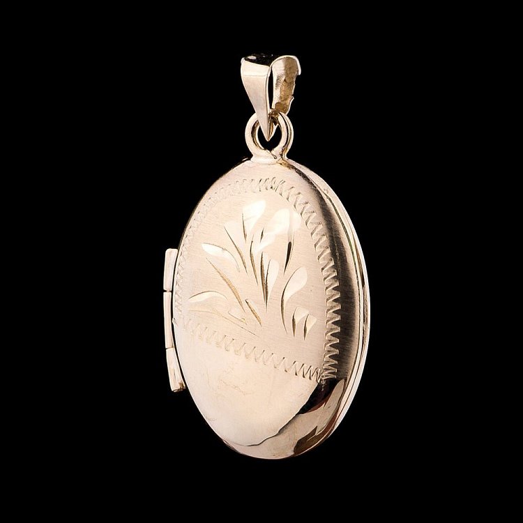 Золотой кулон для фотографии п01724 от ювелирного магазина Оникс