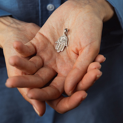 Серебряный кулон "Хамса" с фианитами 1187 №2