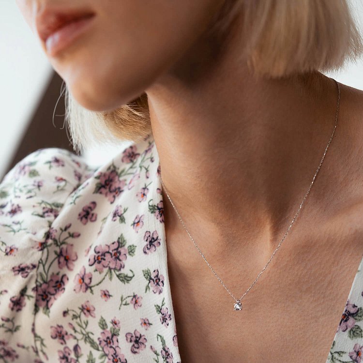 Золотое колье с одним камнем кол00786 от ювелирного магазина Оникс - 2