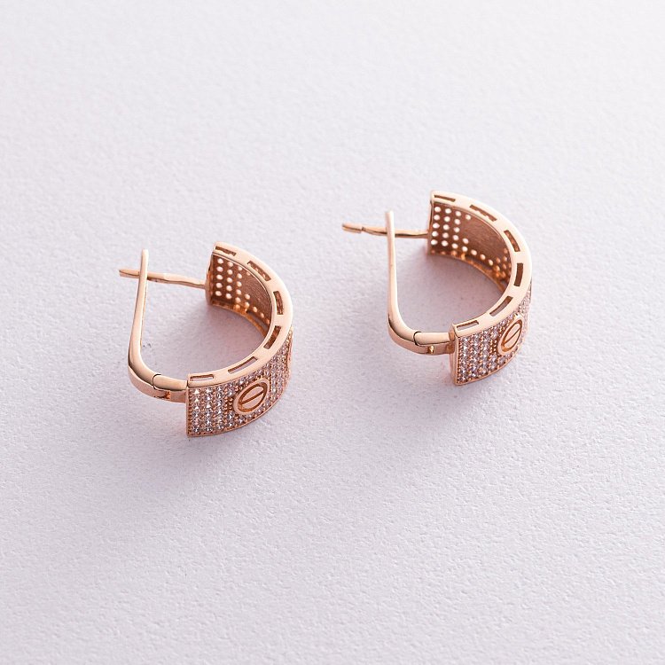 Золотые серьги "Love" с фианитами с04930 от ювелирного магазина Оникс - 2