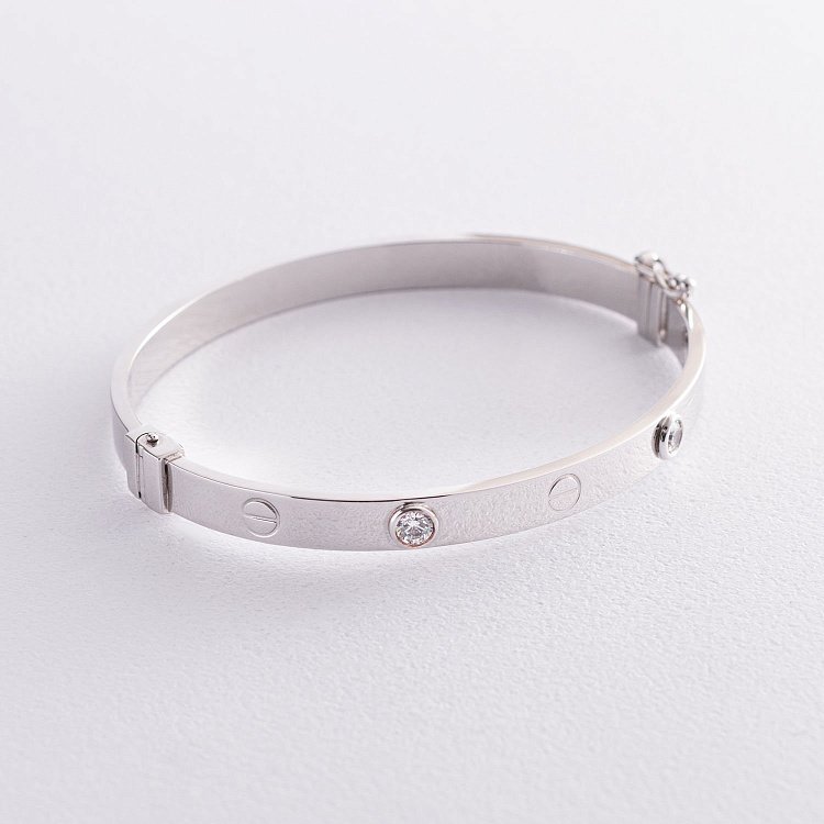 Жорсткий браслет "Love" з білого золота (фіаніт) б04742 від ювелірного магазину Онікс