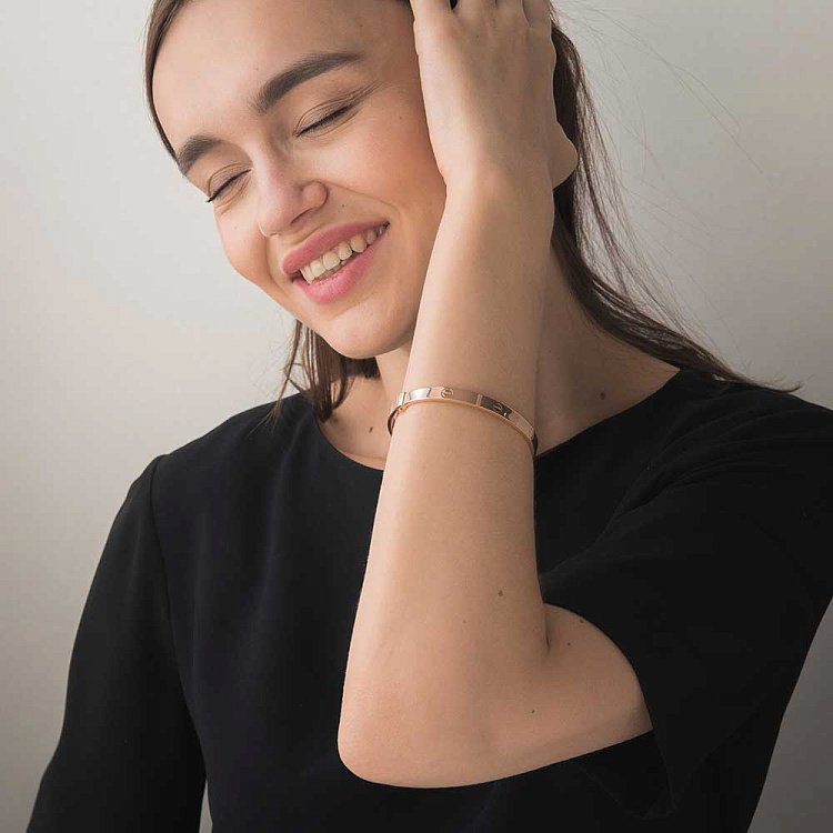 Золотий браслет "Love" без каменів б02269 від ювелірного магазину Онікс - 4