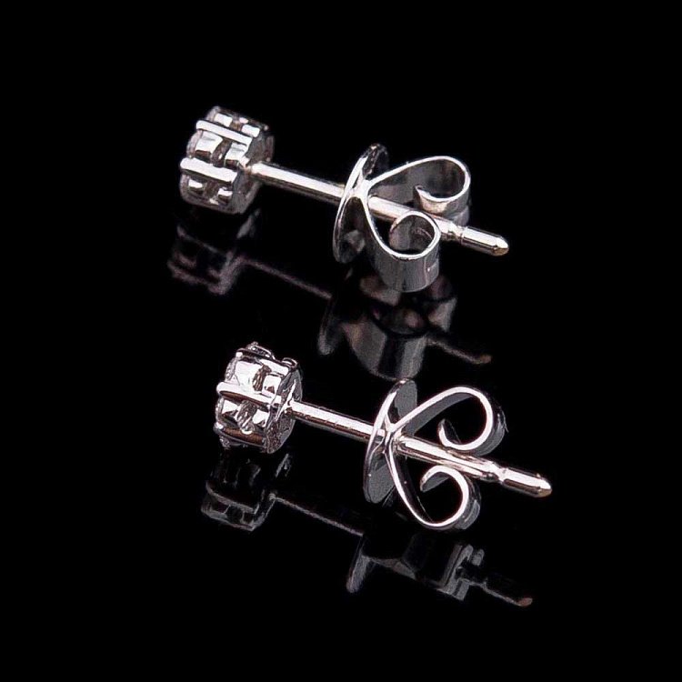 Золоті сережки-пусети з діамантами с136 від ювелірного магазину Онікс - 2