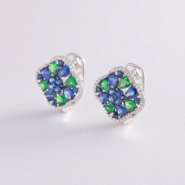 Золотые серьги с сапфирами, бриллиантами и уваровитом сб0065gm от ювелирного магазина Оникс