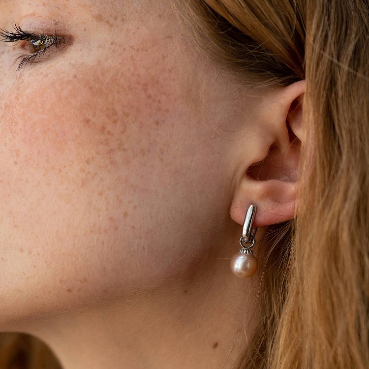 Серьги в белом золоте (культ. пресн. жемчуг) с08592 от ювелирного магазина Оникс - 1