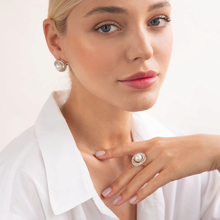 Золоті сережки "Кругообіг" з діамантами і перлами c1531 від ювелірного магазину Онікс - 1