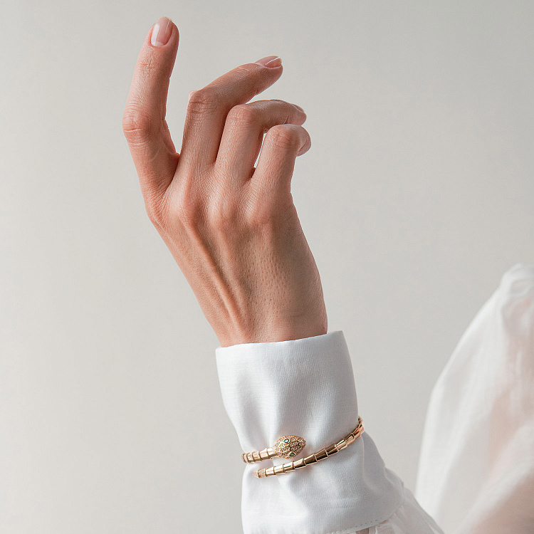 Жорсткий браслет "Змія" у жовтому золоті (фіаніти) б05513 від ювелірного магазину Онікс - 4