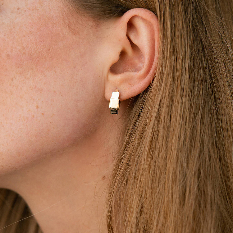 Сережки "Sandra" у жовтому золоті с09235 від ювелірного магазину Онікс - 3