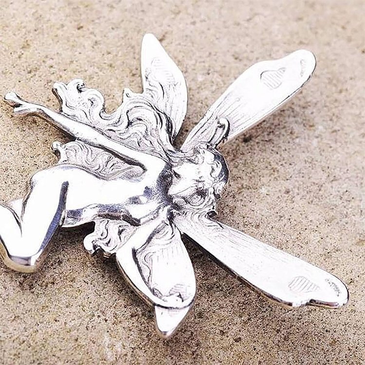 Серебряная булавка "Фея" 16034 от ювелирного магазина Оникс