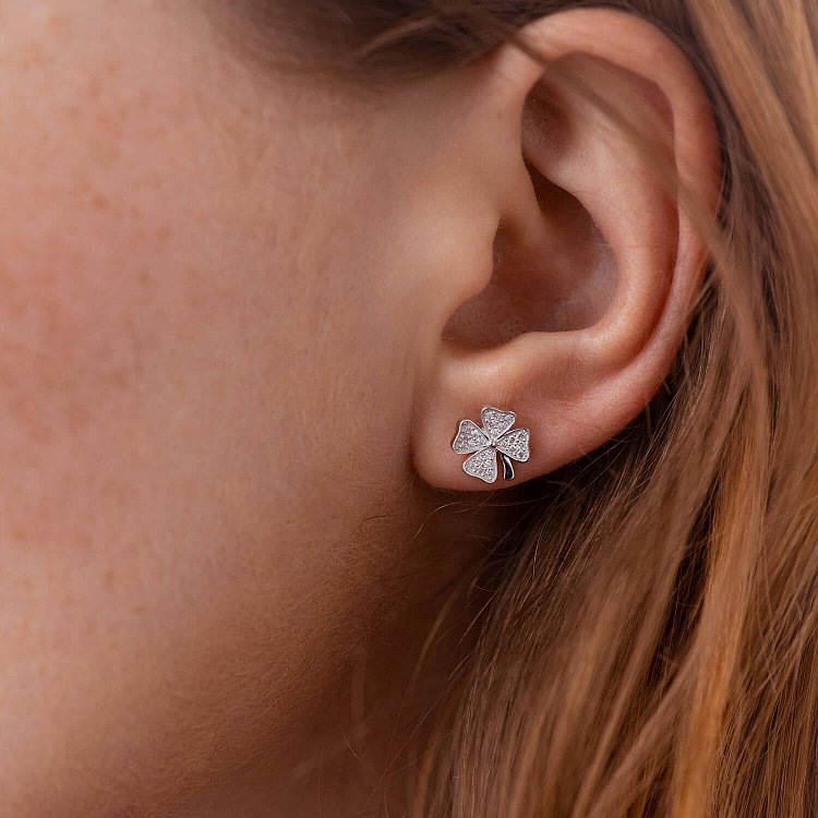 Золоті сережки - пусети "Конюшина" з діамантами 311971121 від ювелірного магазину Онікс - 1