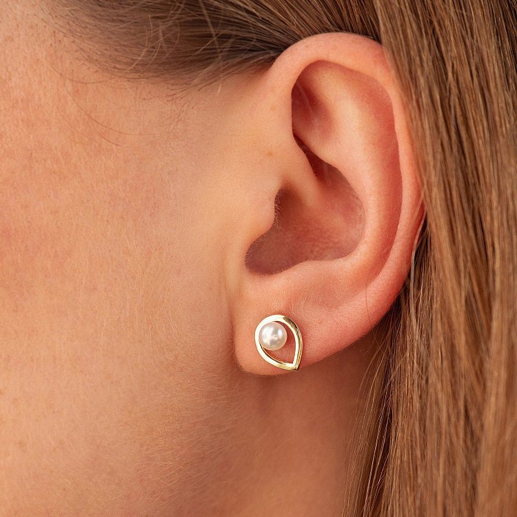 Сережки - пусети "Крапельки" з перлами (жовте золото) с08732 від ювелірного магазину Онікс - 3