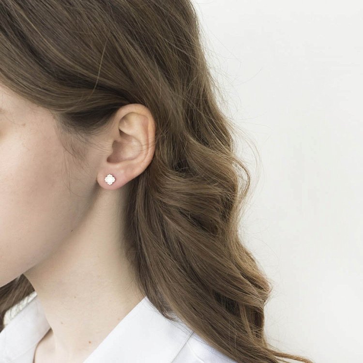 Золоті сережки-пусети "Конюшина" (фіаніт) с06070 від ювелірного магазину Онікс - 4