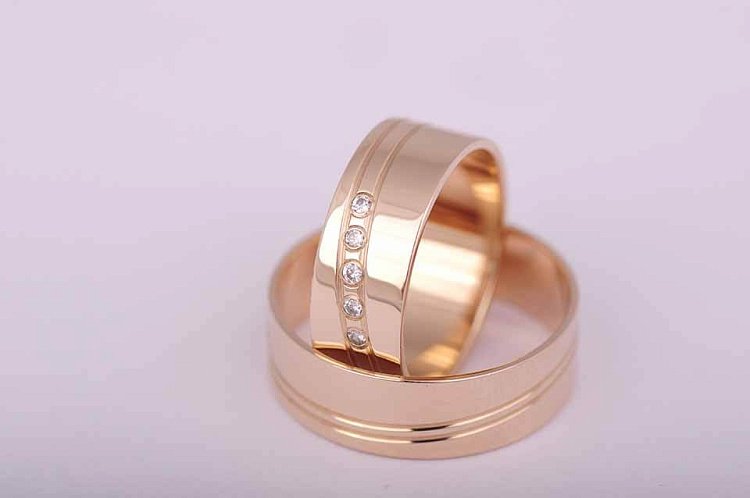 Обручальное кольцо (фианиты) обр000570обр000571 от ювелирного магазина Оникс - 1