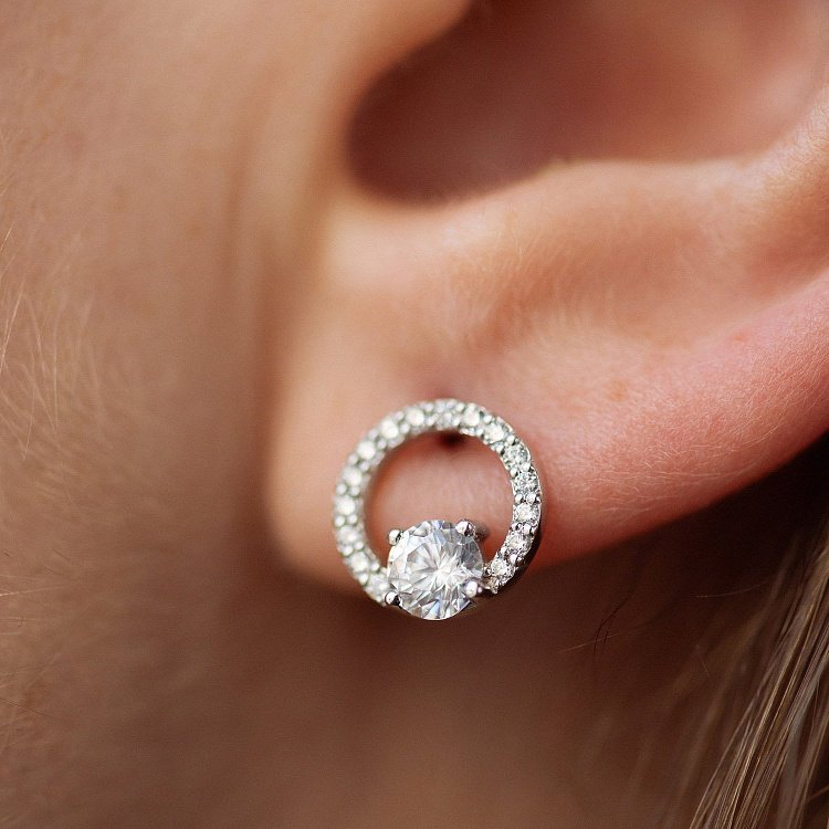 Серьги - пусеты "Круговорот" с фианитами (белое золото) с08788 от ювелирного магазина Оникс - 3