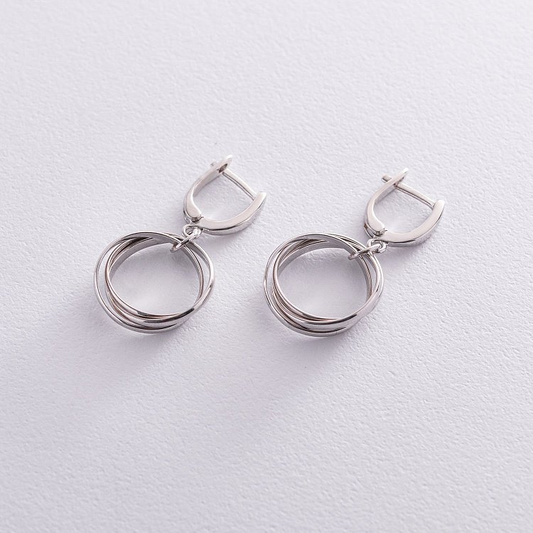 Серебряные серьги "Круговорот" на английской застежке 122986 от ювелирного магазина Оникс