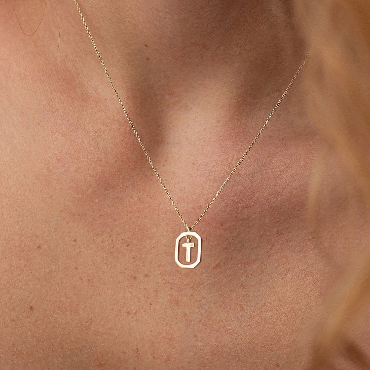 Кольє з літерою "Т" у жовтому золоті кол02463Т від ювелірного магазину Онікс - 1