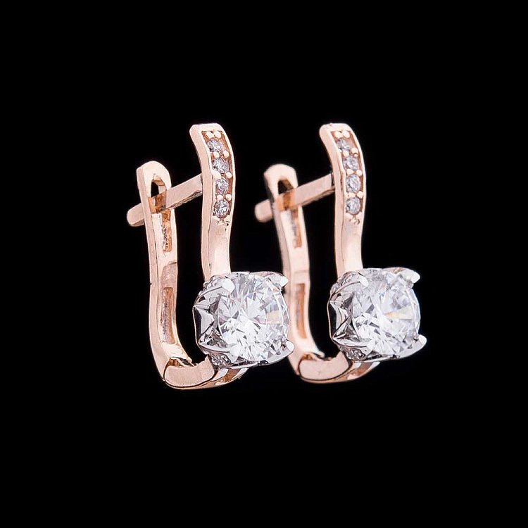 Золотые серьги с фианитами с04130 от ювелирного магазина Оникс