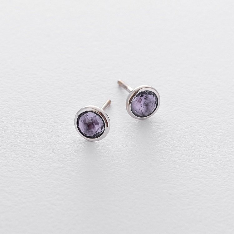 Золоті сережки-пусети (аметист) с06299 від ювелірного магазину Онікс