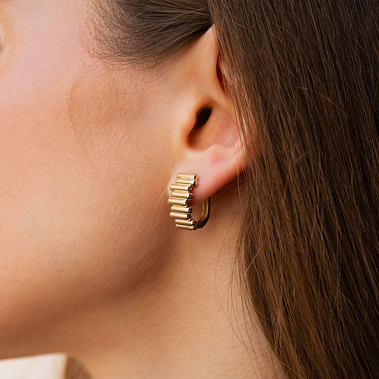 Сережки "Agnes" у жовтому золоті с09715 від ювелірного магазину Онікс - 1