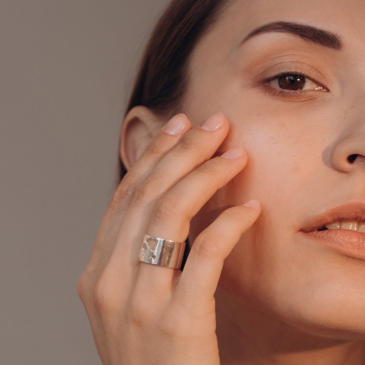 Срібний перстень "Карта світу" 112210 від ювелірного магазину Онікс - 4