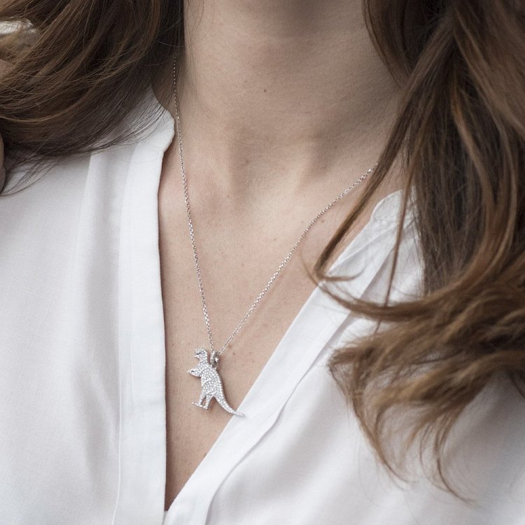 Срібне кольє "Динозавр" (фіаніти) 18602 від ювелірного магазину Онікс - 1