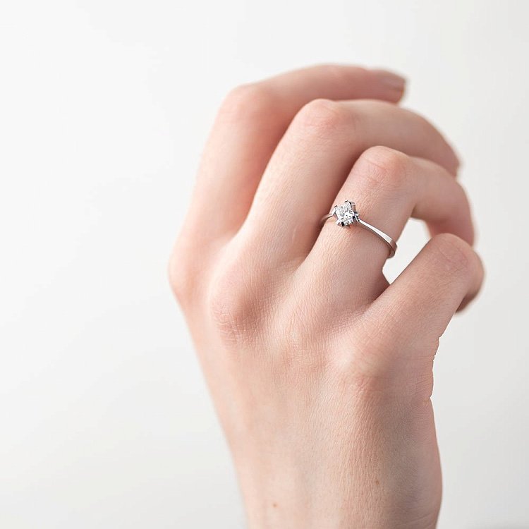 Золота заручальна каблучка з діамантом р0382б від ювелірного магазину Онікс - 3