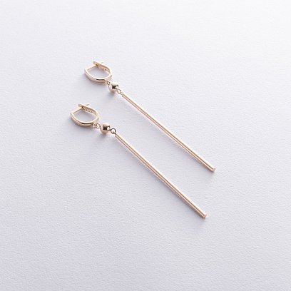 Золотые серьги на английской застежке с08605 №2